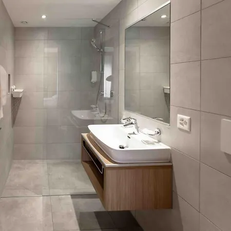 Lorentes Hotel 3*