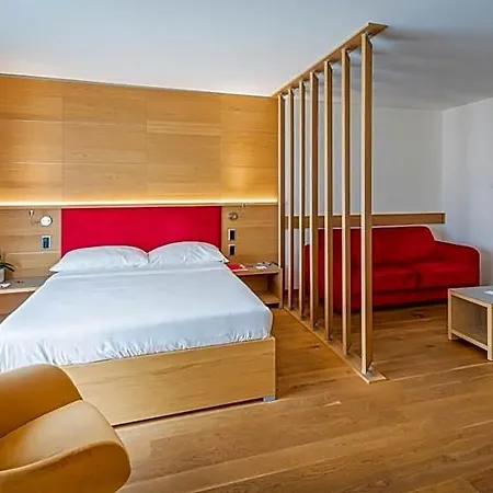 Lorentes Hotel