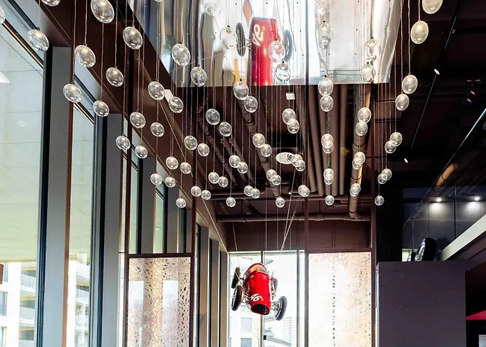 Lorentes Готель