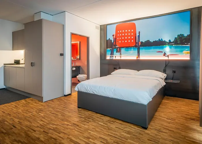 Lorentes Готель